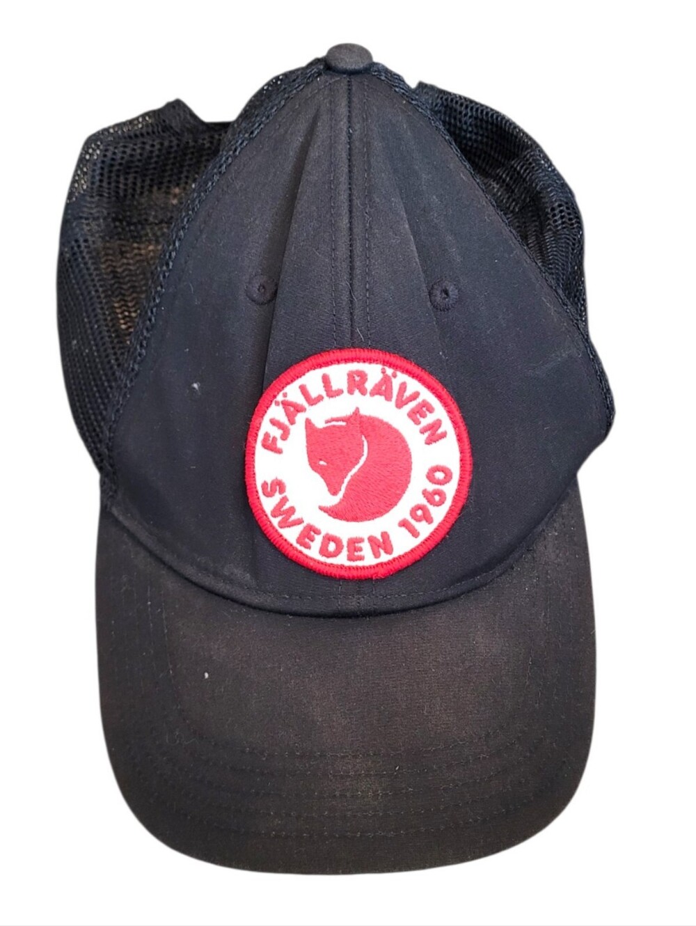 Fjallraven Black Mesh Trucker Cap with Red Logo Patch L/XL